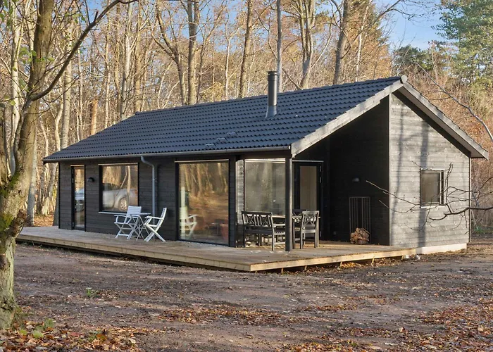 Сasa de vacaciones New Bright Close To The